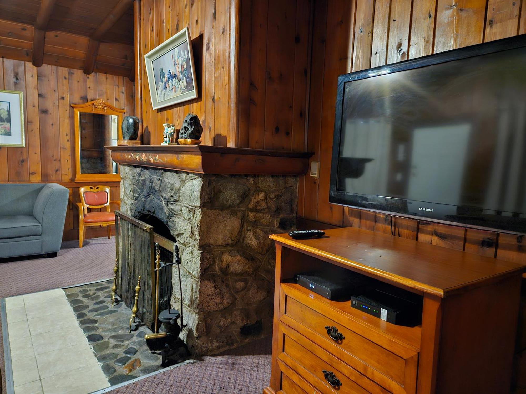 Swiss Chalets Motel Hope Luaran gambar